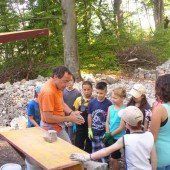 Kinderbaustelle auf der Ruine Neuburg