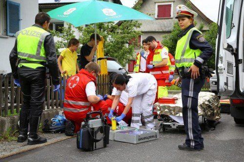 Verkehrsunfall; Unfall in Muntlix Arkenstraße; Motorradfahrer gegen PKW; Motorradfahrer verletzt - Fußverletzung; gegen 13.30 Uhr;