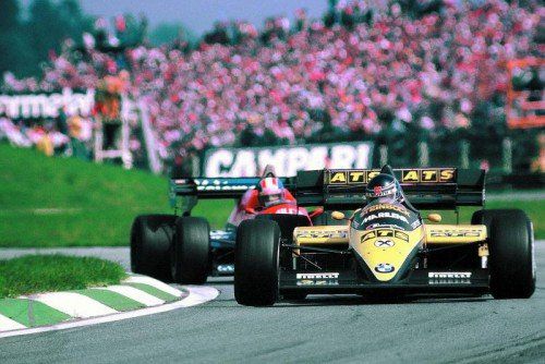Vor genau 30 Jahren (1984) gab Gerhard Berger auf dem Ö-Ring auf einem ATS-BMW sein F-1-Debüt. Im Bild hinter Berger der Wiener Jo Gartner im Osella. Foto: manfred noger