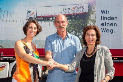 Zusammenhalt im Familienbetrieb: Isolde und Peter Huber mit Tochter Sabrina. Fotos: VN/Steurer