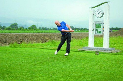 Benno Kienreich beim Start zu einer perfekten Runde auf der Anlage des GC Rankweil. Foto: ks