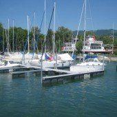 „Blauer Anker“ weht im Lochauer Hafen