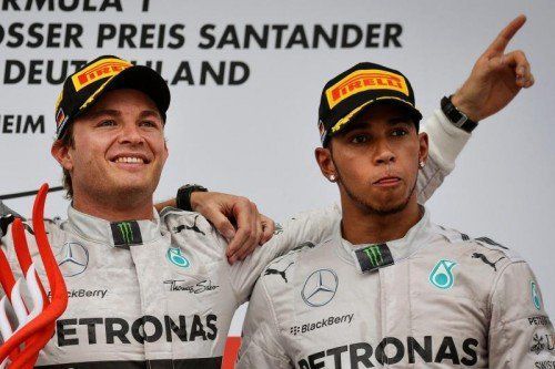 Die Lage zwischen Nico Rosberg (l.) und Lewis Hamilton ist nach dem letzten Zwischenfall weiter angespannt. Foto: gepa