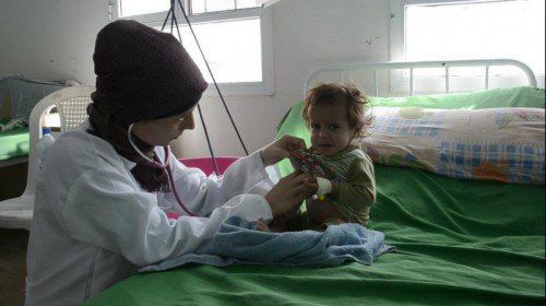 Kinder sind auch im Jemen die Leidtragenden der Konflikte. Cornelia Salzmann war für sie da. Foto: MSF  