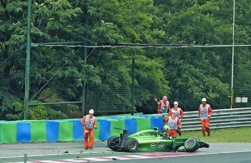 Marcus Ericcson: Glück im Unglück nach heftigem Crash. Fotos: ap