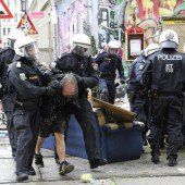 Großeinsatz bei Räumung von Wiener Punker-Haus