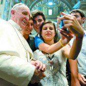 Papst, Kardinal und Sporschill