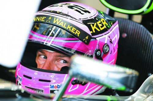 Pinker Helm für den verstorbenen Vater: Jenson Button. Foto: ap