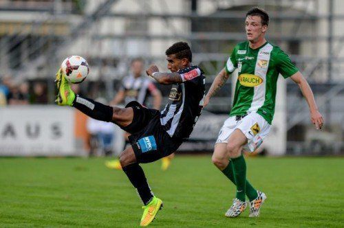 Austria-Neuzugang Alexander Aschauer (r.) soll im Angriff zusammen mit Dario Dadic für Tore sorgen. Foto: gepa