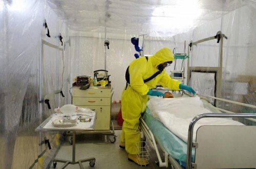 Der Ebola-Ausbruch in Westafrika ist der bisher schlimmste der Geschichte. 961 Menschen sind bereits ums Leben gekommen. Foto: EPA