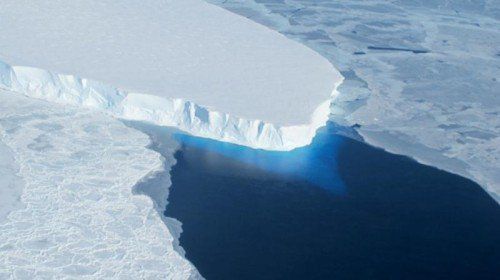 Der Klimawandel setzt den Eisschilden in Grönland und der Antarktis immer stärker zu. Foto: AP