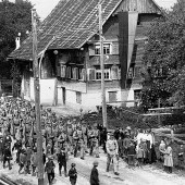 Wie der Weltkrieg das Leben in den Griff nimmt