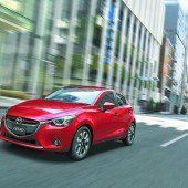 Erste Bilder des neuen Mazda2
