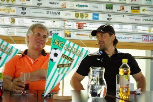 Ein Bild aus besseren Zeiten: Austria-Präsident Hubert Nagel und Trainer Helgi Kolvidsson. Foto: hartinger