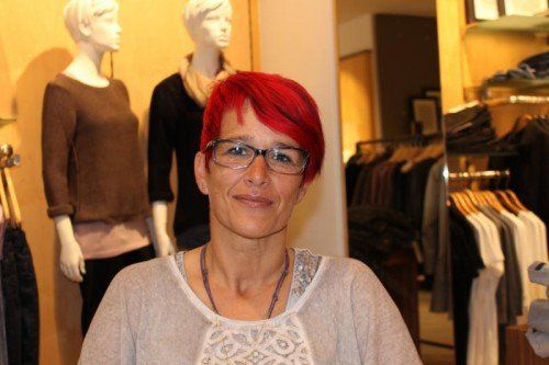 Elke Schneider,
Einkauf, Verkauf Damen
Ich schätze den persönlichen Kontakt mit den Kunden und das hohe fachliche Niveau. Herr und Frau Mayer sind großartige Chefs und schaffen ein angenehmes Betriebsklima.  