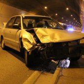 Lkw im Achraintunnel übersehen