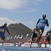 Usain Bolt bei Exhibition an der Copacabana nicht zu schlagen