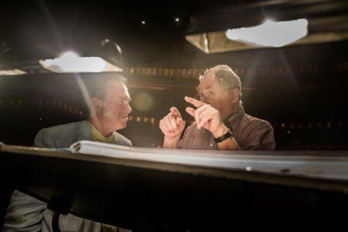 Künstlergemeinschaft, die zu einer großen Opernuraufführung führte: Intendant David Pountney und der Komponist HK Gruber. Foto: VN/Steurer