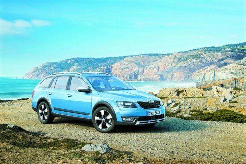 Skoda Octavia Combi: Die Familie der tschechischen Kompaktlader hat
mit dem Scout vor Kurzem frischen und tüchtigen Zuwachs bekommen.