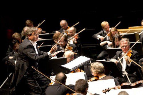 Ulf Schirmer feierte mit den Wiener Symphonikern auch sein 25-Jahr-Jubiläum in Bregenz. Foto: BF/Mathis