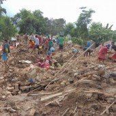 Tödliche Monsun-Flut in Nepal und Indien
