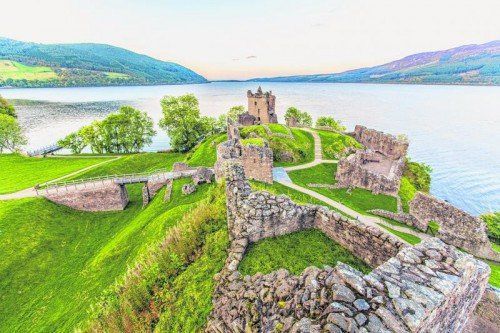 Das sagenumwobene Loch Ness, das für sein legendäres Monster bekannt ist. Fotos: Peter Ionian (6)