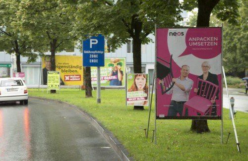 Der Parteien Freud’ ist so manchem Vorarlbergers Leid: die vielen Wahlplakate im ganzen Land. Foto:VN/Paulitsch