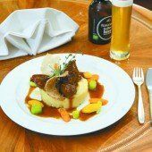 Schweinebacken in Mostsoße