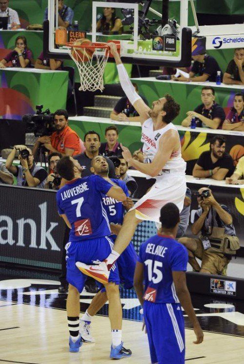 Pau Gasol und Co. sind die größten Herausforderer der USA. Foto: epa
