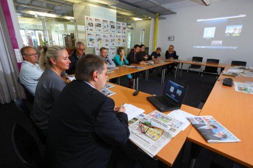 Premiere: Johannes Lusser meldete sich zur Blattkritik via Skype.  Foto: VN/Hofmeister