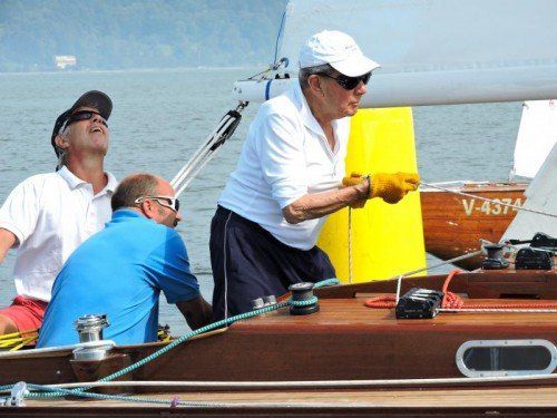 Bereit zum Setzen des Spinnakers an der Luv-Tonne. Foto: Thüringer