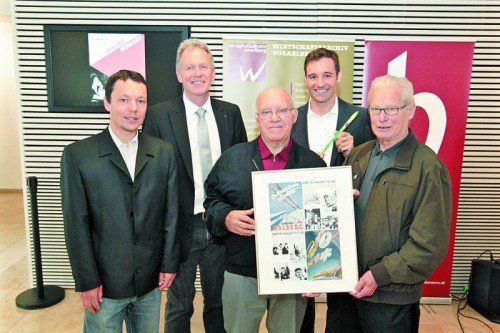 Christian Feurstein, Bürgermeister Richard Amann, Horst Wehinger, Bernd Knünz und Gebhard Schneider (v. l.). Fotos: A. Meusburger