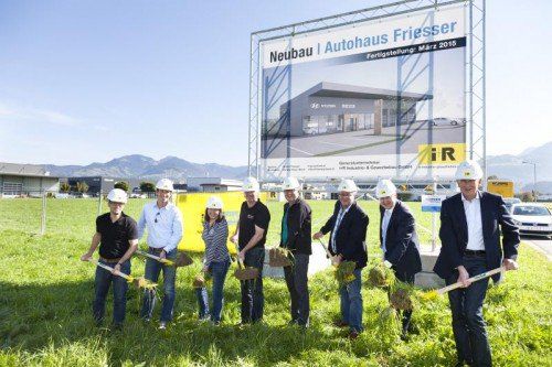 Der Spatenstich zum Neubau von Auto Friesser ist bereits erfolgt. i+R