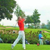 Schett kann es auch mit dem Golfschläger
