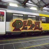 Triebwagen besprüht