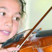 Vielfältiges Musikprogramm zugunsten Sozialprojekt von Pater Georg Sporschill