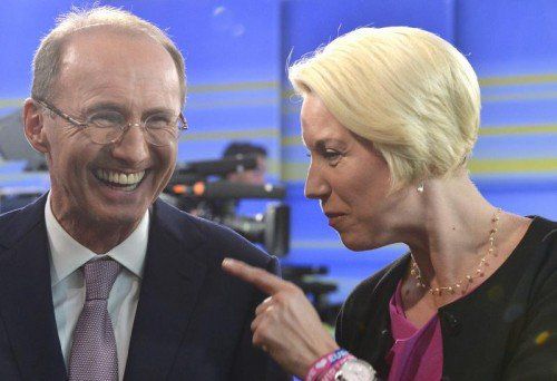 Karas (v. l.) und Mlinar wollen den fertigen Text sehen.  FOTO: APA