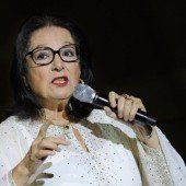 Nana Mouskouri wird 80