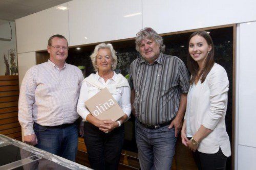 (v.l.) GF Thomas Prugger, Gewinnerin Dagmar Spiegel, GF Erwin Dobler und Veronika Böhler (VN).  VN/RP