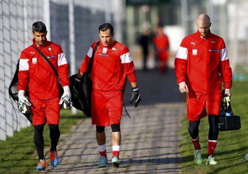 David Alaba wird vor dem Anpfiff als „Sportler des Jahres“ ausgezeichnet.