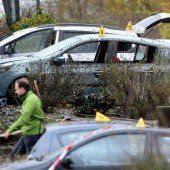 Mann sprengt sich mit Auto in die Luft