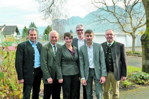 Gebhard Bechter, Hermanus Versteijlen, Christine Badertscher, Sponsor Wilfried Hopfner (Raiba), Stefan Dietz und Gerd Sonnleitner (v. l.)  ame