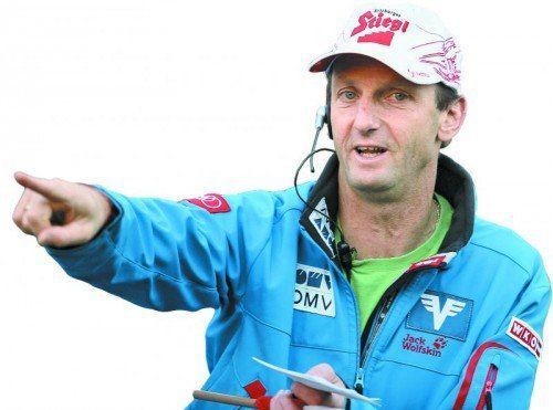 Heinz Kuttin gibt den Skispringern die Richtung vor.
Foto: gepa