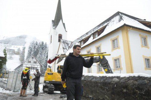 In der Propstei St. Gerold gehen jetzt Bauarbeiter ein und aus. Denn das Kloster wird bei laufendem Betrieb generalsaniert.  Foto: VN/Paulitsch