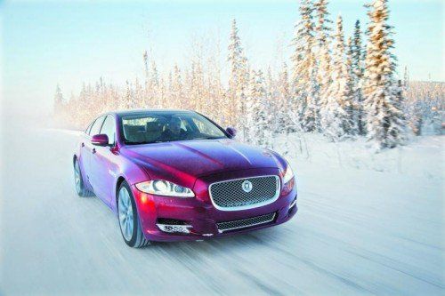 Jaguar XJ: Eine der ersten echten Briten-Katzen, die auf Wunsch mit einem elektronisch gesteuerten Allradantriebssystem zu haben ist.
