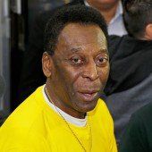 Brasiliens Legende Pelé bekommt Nierendialyse