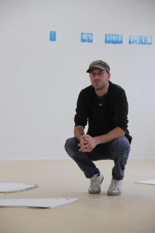Der deutsche Künstler David Semper im Magazin 4.  Foto: AG