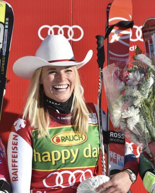 Die Schweizerin Lara Gut strahlt nach ihrem Super-G-Sieg mit der US-Sonne um die Wette. Foto: epa