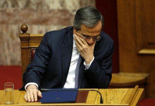 Ein enttäuschter Ministerpräsident Antonis Samaras. Er musste am Montag für den 25. Jänner Neuwahlen ansagen.  FOTO: REUTERS