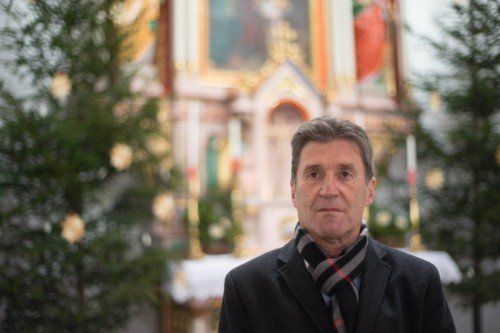 Erich Haller will mit seinem Kirchenchor die Leute durch die klassische Musik berühren. Foto: VN/Hartinger